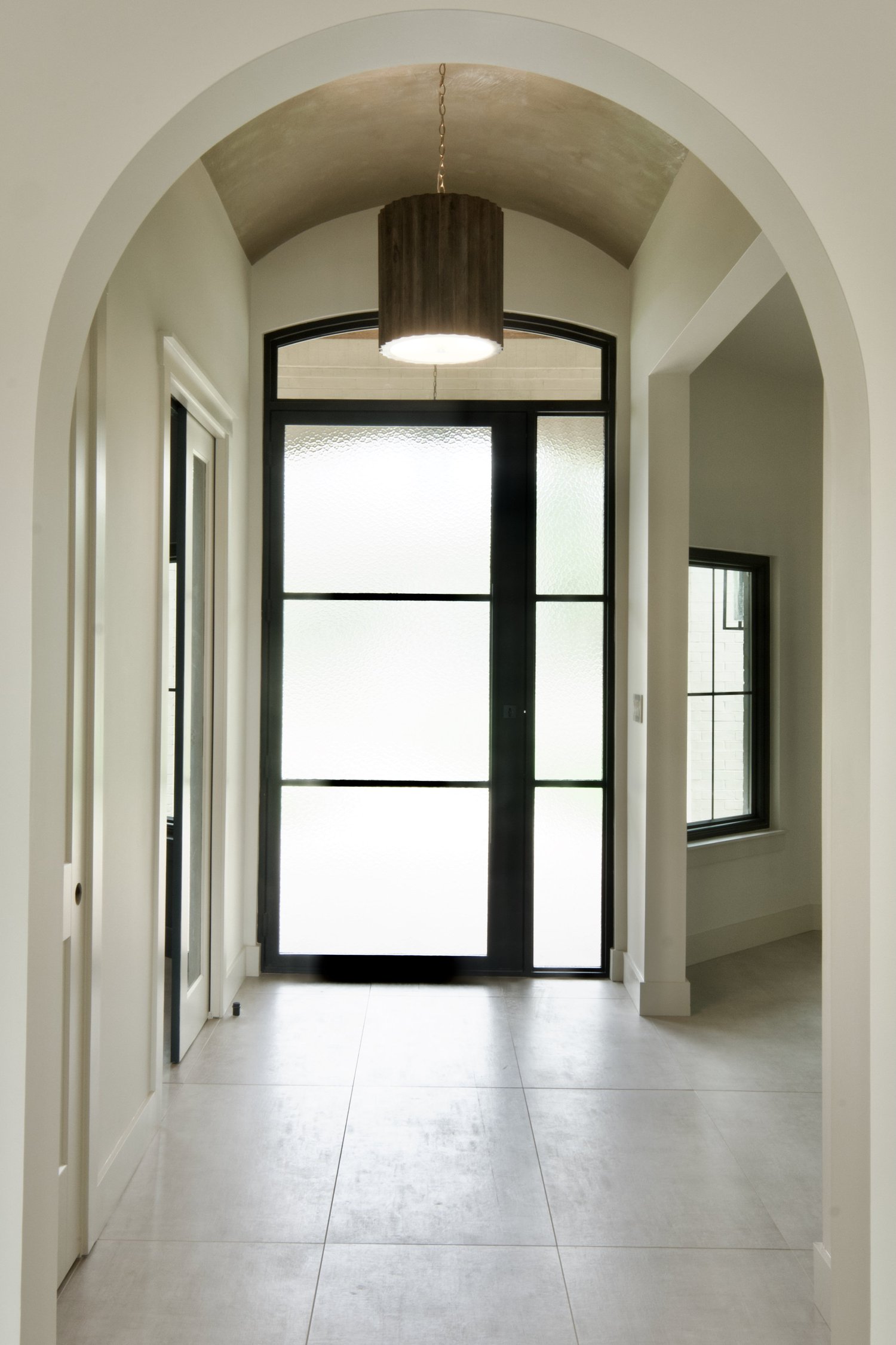 San Marcos project: the 10-foot-7 iron pivot entry door